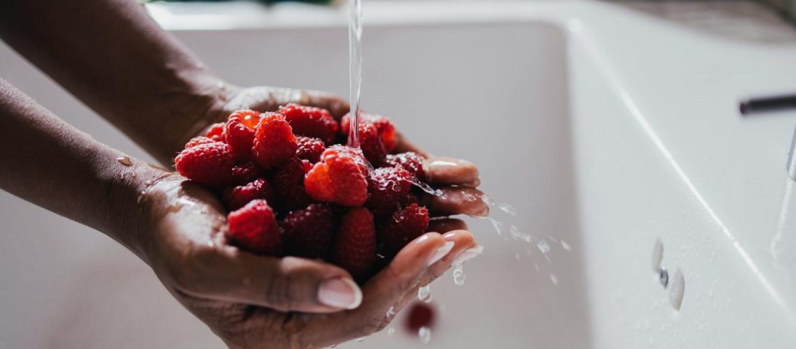 Manger des framboises le soir : et si cela aidait à mieux dormir ?